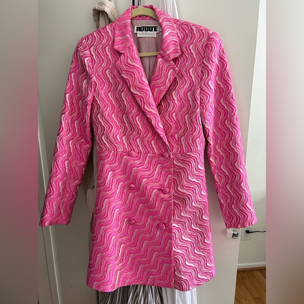 Rotate pink blazer dress only worn once size US 6